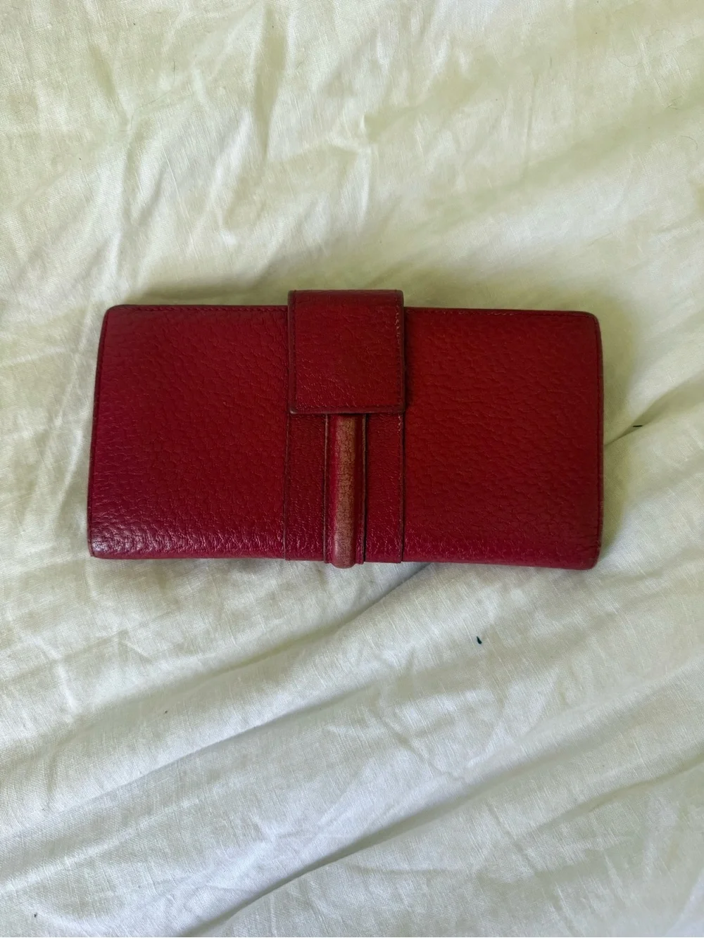Gucci Red Leather Wallet with Gold Hardware Clasp